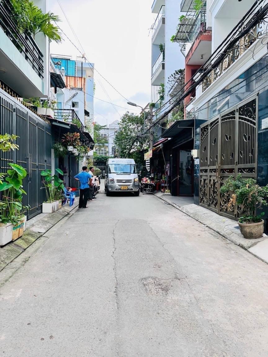 Bán nhà mới xây vừa xong full opttion, nội thất toàn bộ mới 100% nhập khẩu cao cấp.--Villa mini địa chỉ 331/ Phan