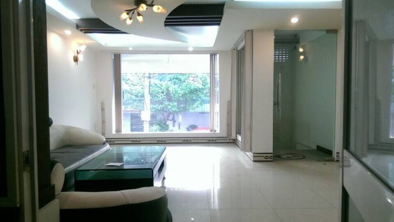 Nhà mặt tiền Lý Nhân Tông sông song Nguyễn Hữu Thọ – 16 tr/tháng