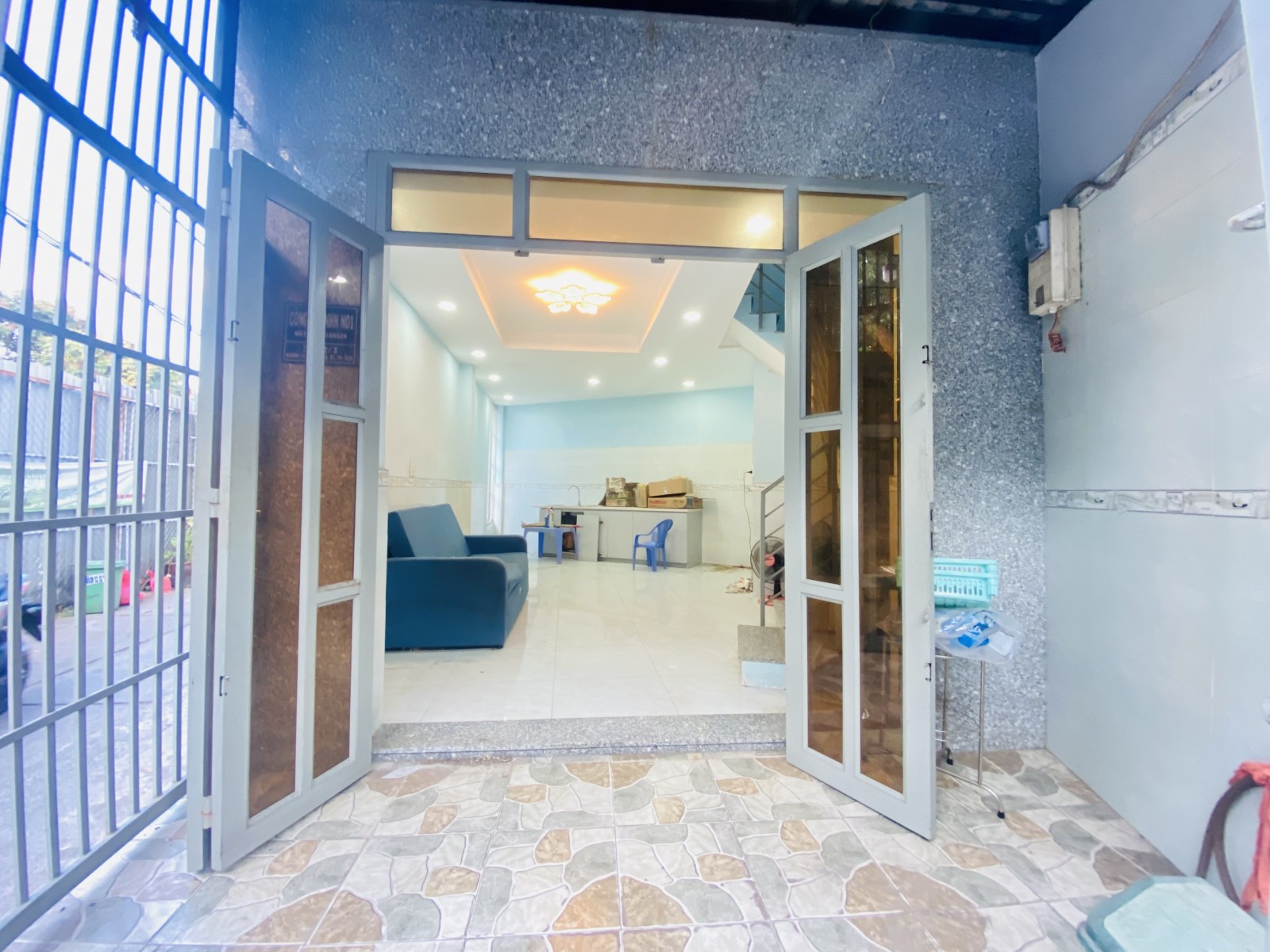 Nhà lô góc hẻm xe tải ngay ngã tư Bốn Xã , giáp Tân Phú chỉ 2Tỷ8