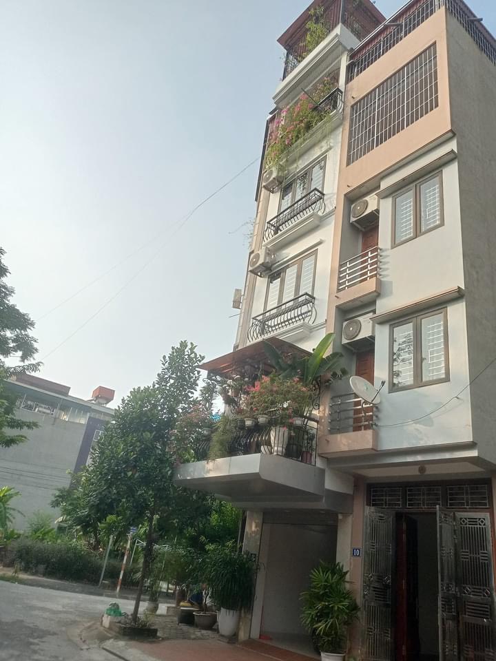 Bán nhà Phố Viên Đại Học Mỏ, nhà 2 mặt ngõ kinh doanh cho thuê 15tr/th 65m2 MT 8m 4.6 tỷ.