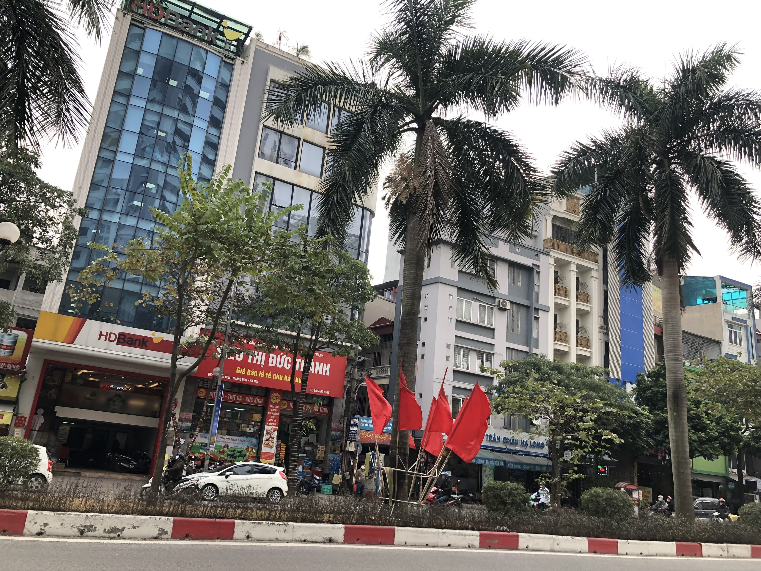 Bán nhà Phố Kim Đồng, Hoàng Mai 240m2, 8 tầng, mt 7.5m, vỉa hè 5m, kinh doanh đỉnh, giá 84 tỷ