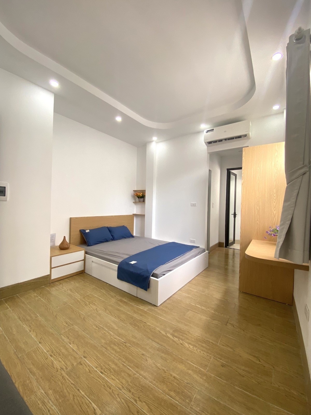 Bán tòa nhà dòng tiền ,ô tô,160tr/tháng,Hồ Ba Mẫu,Đống Đa,100m,7T,Mt6,7m,25 tỷ.