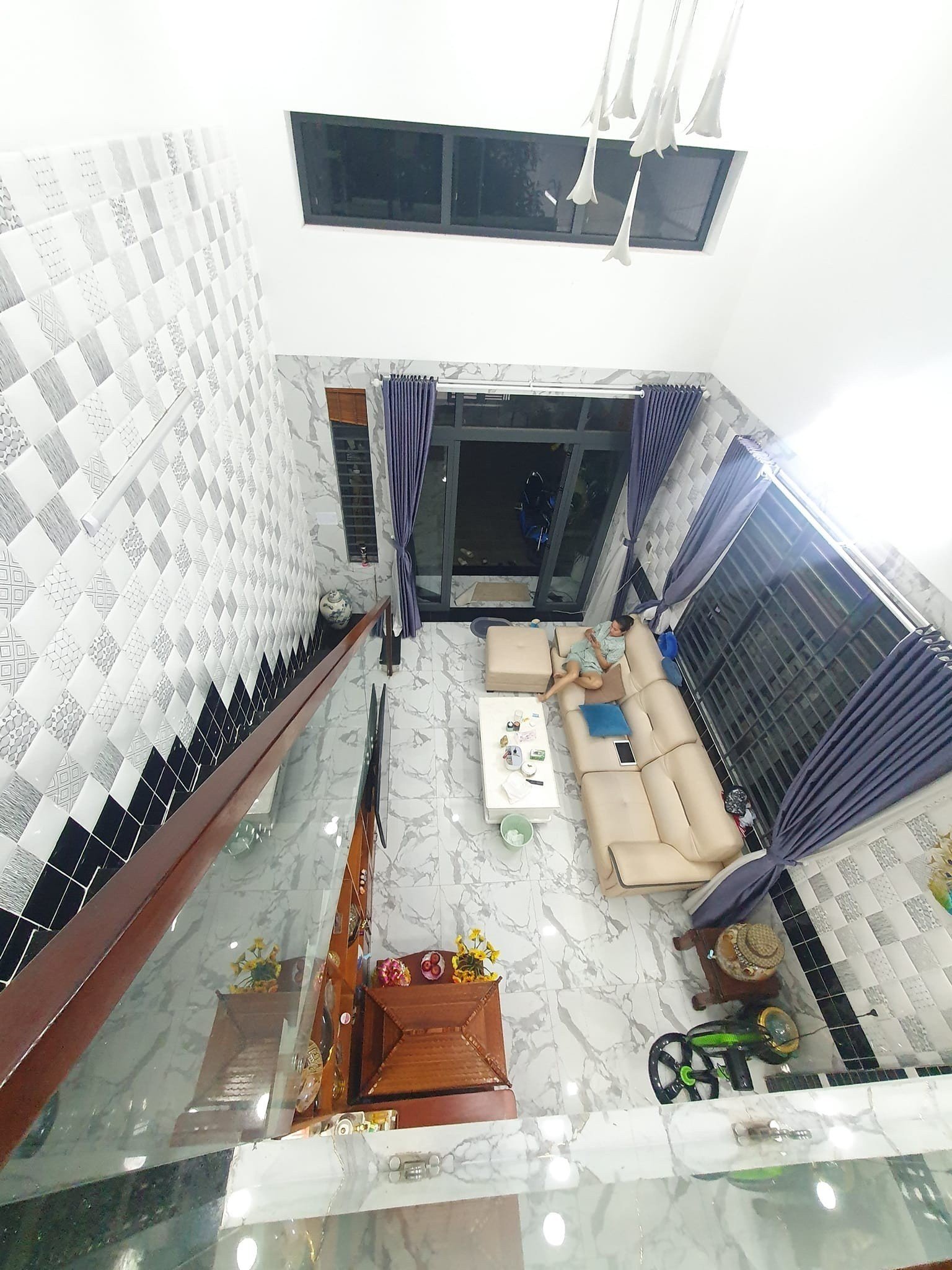 Cần bán Nhà riêng ở Tăng Nhơn Phú A - quận 9, dt 113m2, 2 tầng, 3PN, 3WC- Hoàn công đầy đủ - giá chỉ 6 tỷ