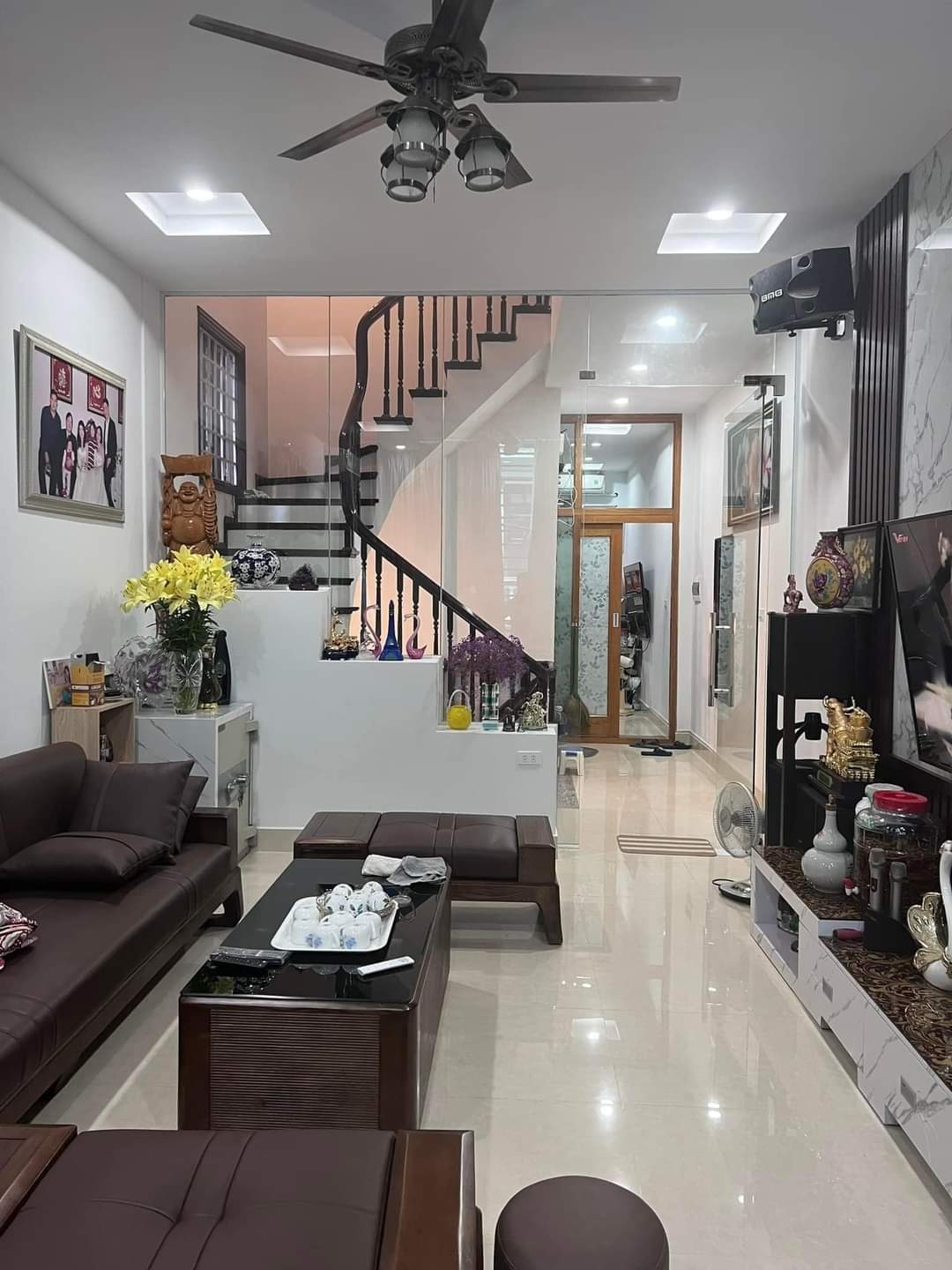 BÁN NHÀ VĂN TIẾN DŨNG, NGÕ THÔNG, NHÀ DÂN XÂY, Ô TÔ ĐỖ CỬA, 10M RA Ô TÔ TRÁNH, DT 54Mx4T, GIÁ 5.6 TỶ