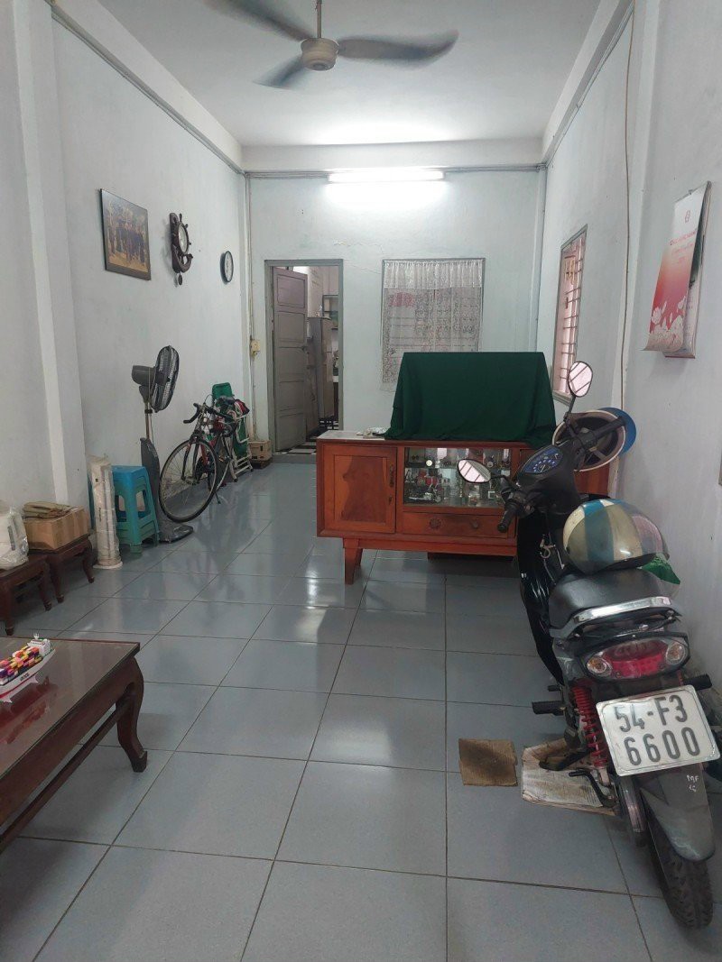 Bán nhà hẻm xe tải gần Lê Văn Sỹ, Quận 3, 72m2, 4x18, chỉ 10 tỷ 99
