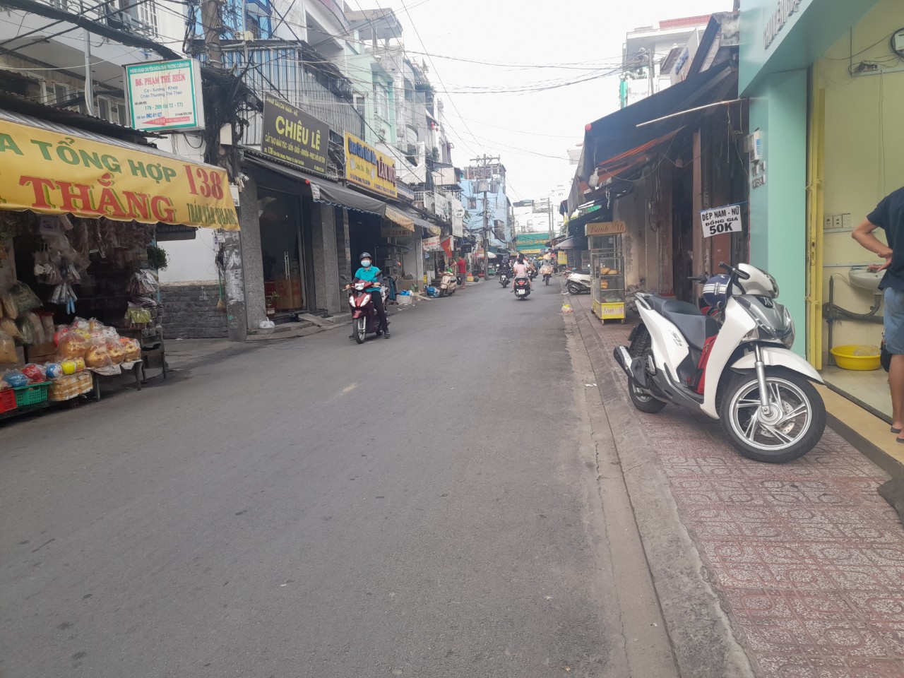 BÁN NHÀ GẤP TÂN BÌNH GẦN CHỢ TRẦN VĂN QUANG SÁT MẶT TIỀN 4X14 MÀ CHỈ CÓ 3,45 TỶ