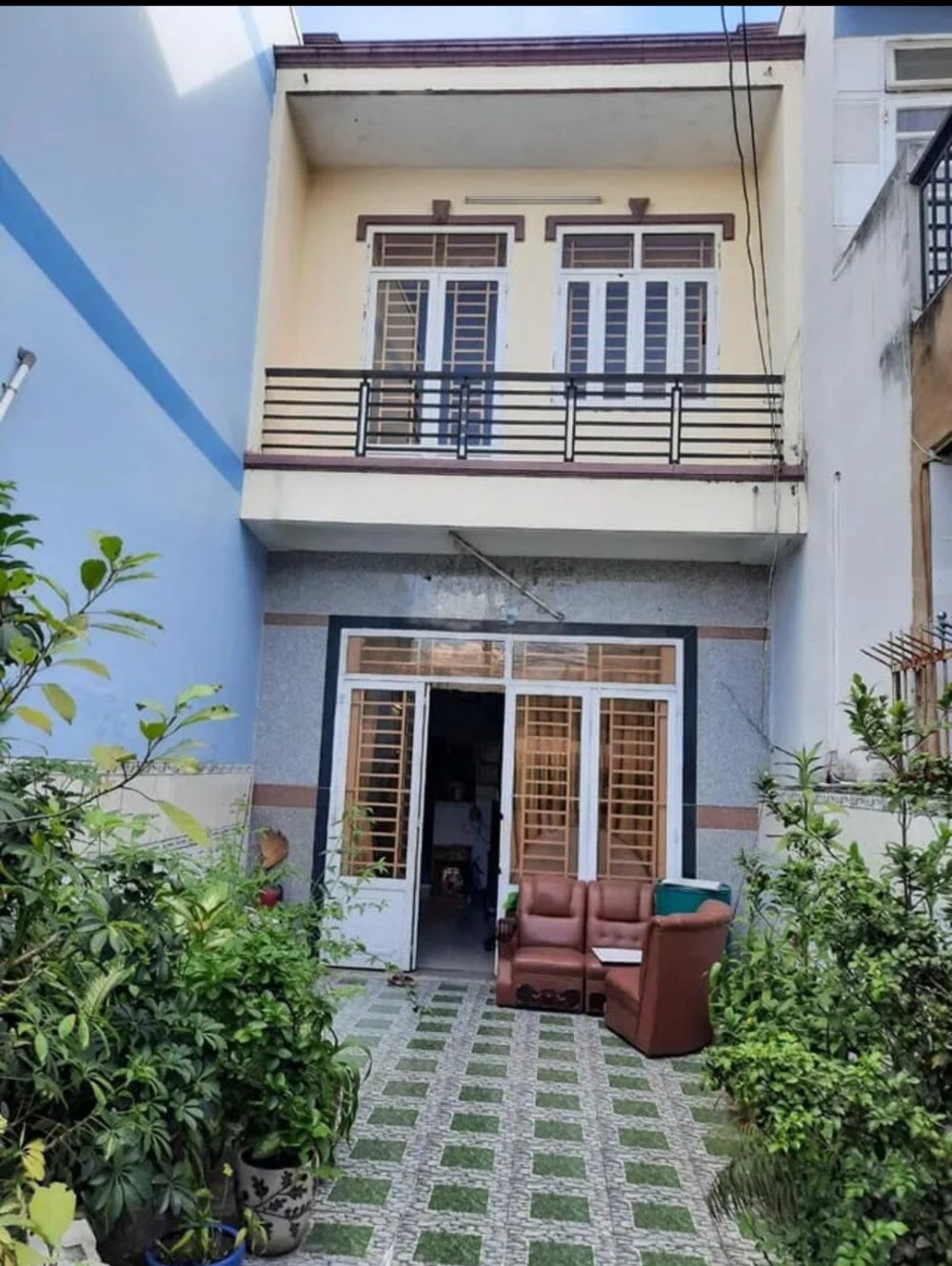 NHÀ BÁN GẤP đường Hoàng Phan Thái, sổ hồng riêng, hoàn công đầy đủ