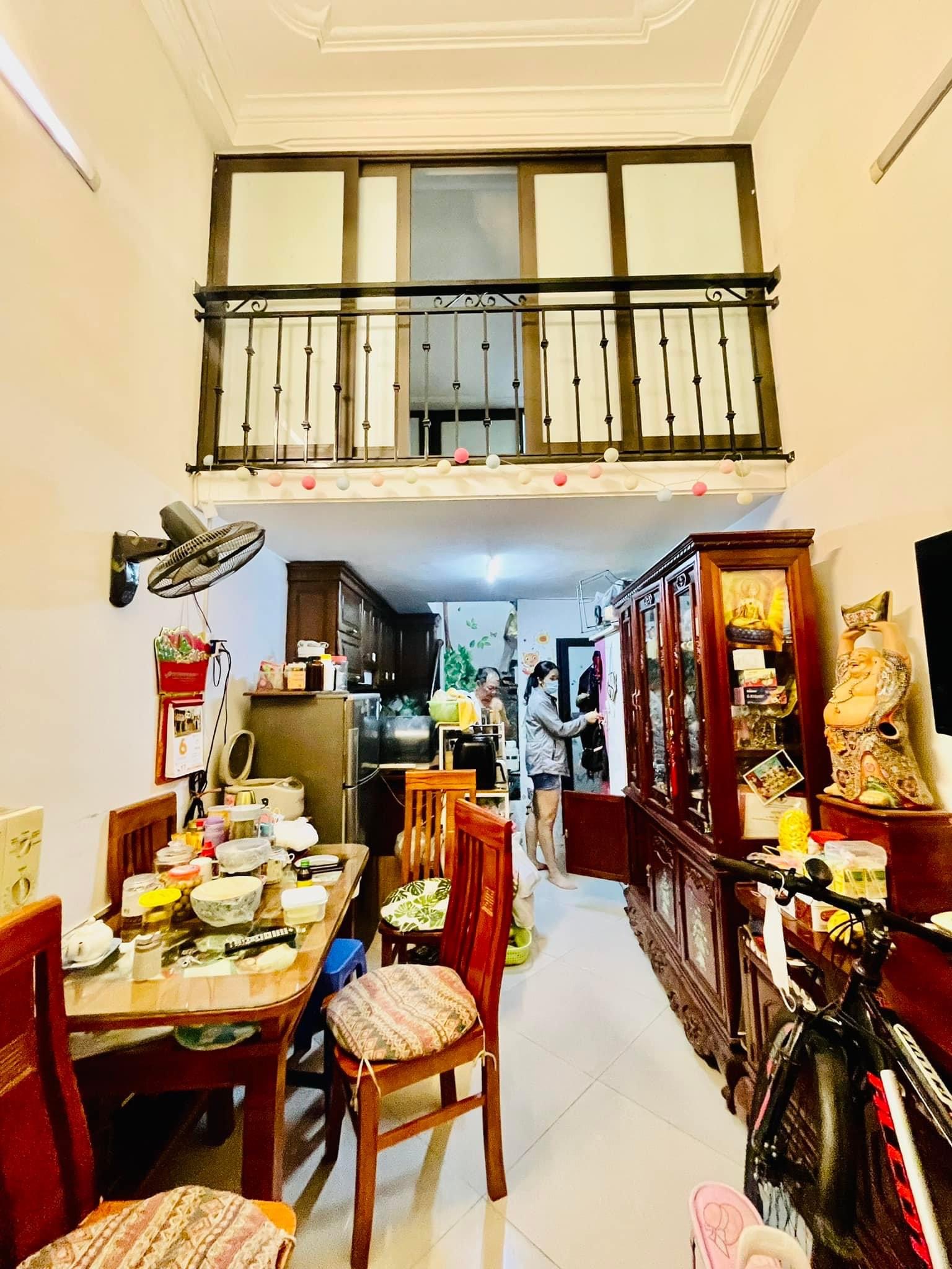 Bán nhà Tô Hoàng - Bạch Mai 24-4tầng-2,7tỷ ( có thương lượng) TRUNG TÂM QUẬN HAI BÀ - NGÕ THOÁNG RỘNG - CÁCH Ô TÔ 20M