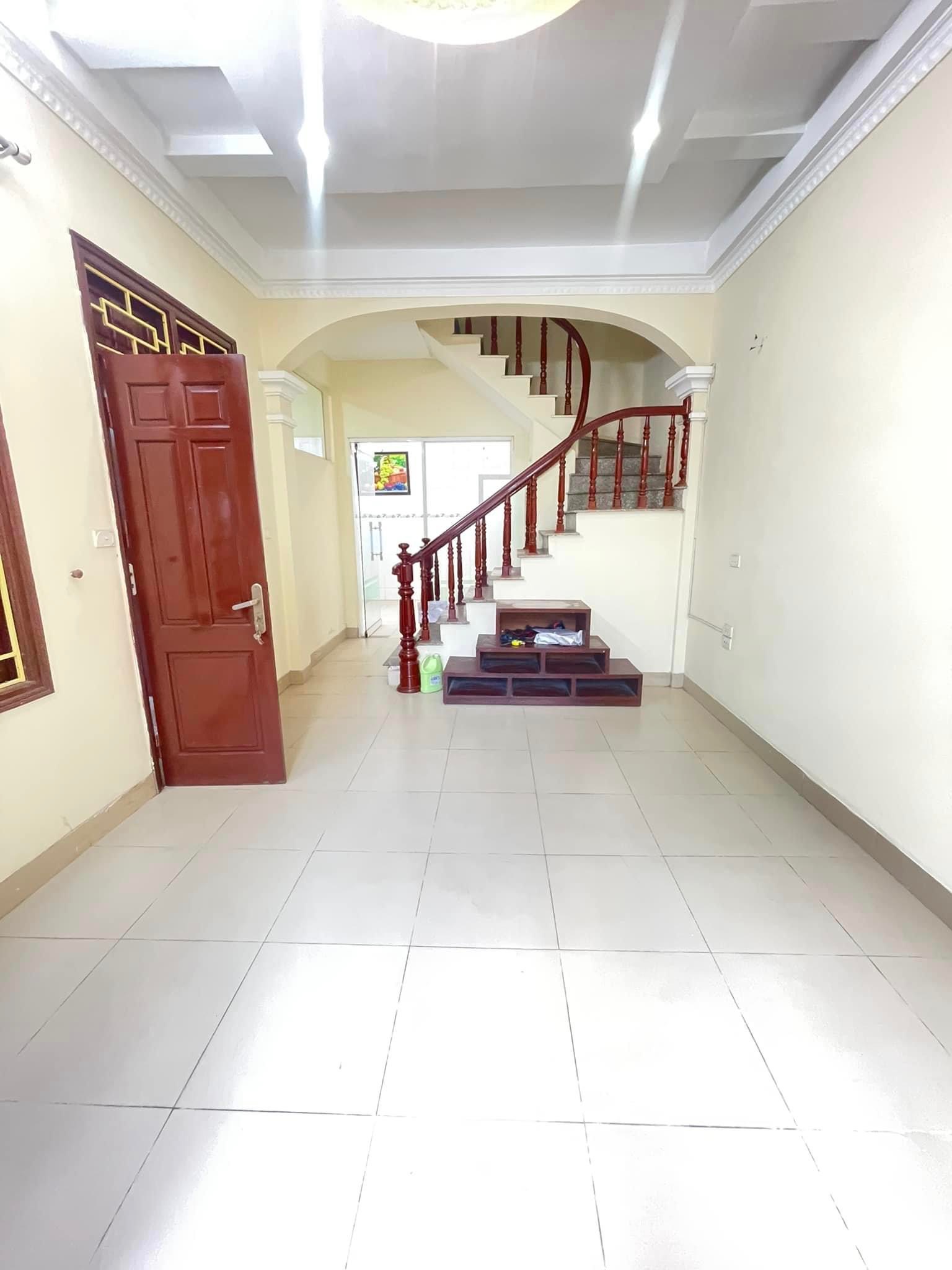 BÁN NHÀ VĨNH HƯNG QUẬN HOÀNG MAI - 60M 5 TẦNG MT 5M - HƠN 4 TỶ LÔ GÓC 2 MẶT NGÕ KINH DOANH NHỎ NGÕ BA GÁC TRÁNH