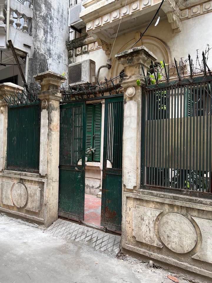 Chính chủ cho thuê nhà 4 tầng Ngõ 210 Đội Cấn, Ba Đình, Hà Nội.