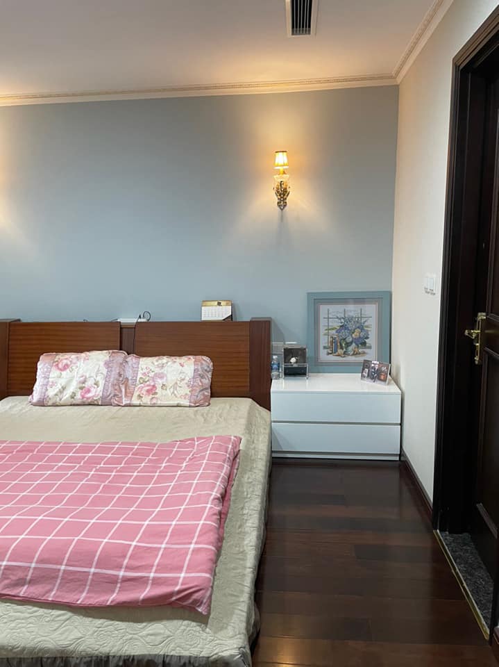 Bán ngôi nhà 127m2 phố Âu Cơ, Tây Hồ Gara Ô tô 29 chỗ thông Kinh doanh 11.7 Tỷ