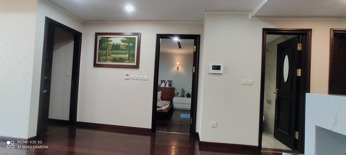 Bán ngôi nhà 125m2 phố Âu Cơ, Tây Hồ Gara Ô tô tránh thông Kinh doanh tốt 11.4 Tỷ