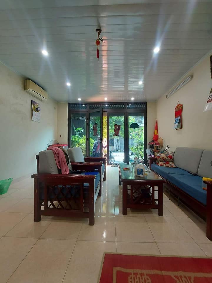 Bán căn nhà 72m2 phố Âu Cơ, Tây Hồ 5 phòng ngủ Ô tô đỗ cửa Sát phố 5.85 Tỷ