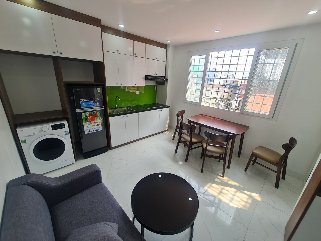 BÁN TÒA CCMN CẦU GIẤY Ô TÔ ĐỖ CỬA LÔ GÓC 75M2 7TẦNG 15PKK GIÁ CHỈ 12.5 TỶ