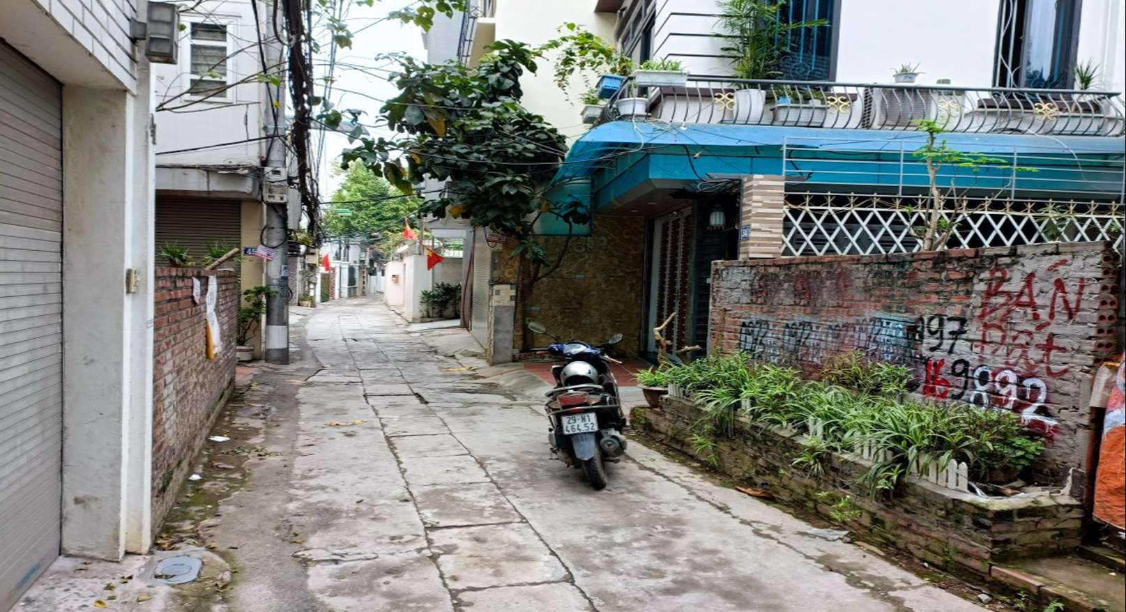 Bán đất Đức Giang, Long Biên ngõ ô tô tránh xe ba gác vào nhà, rộng rãi, gần phố, 43m, 2 tỷ 9