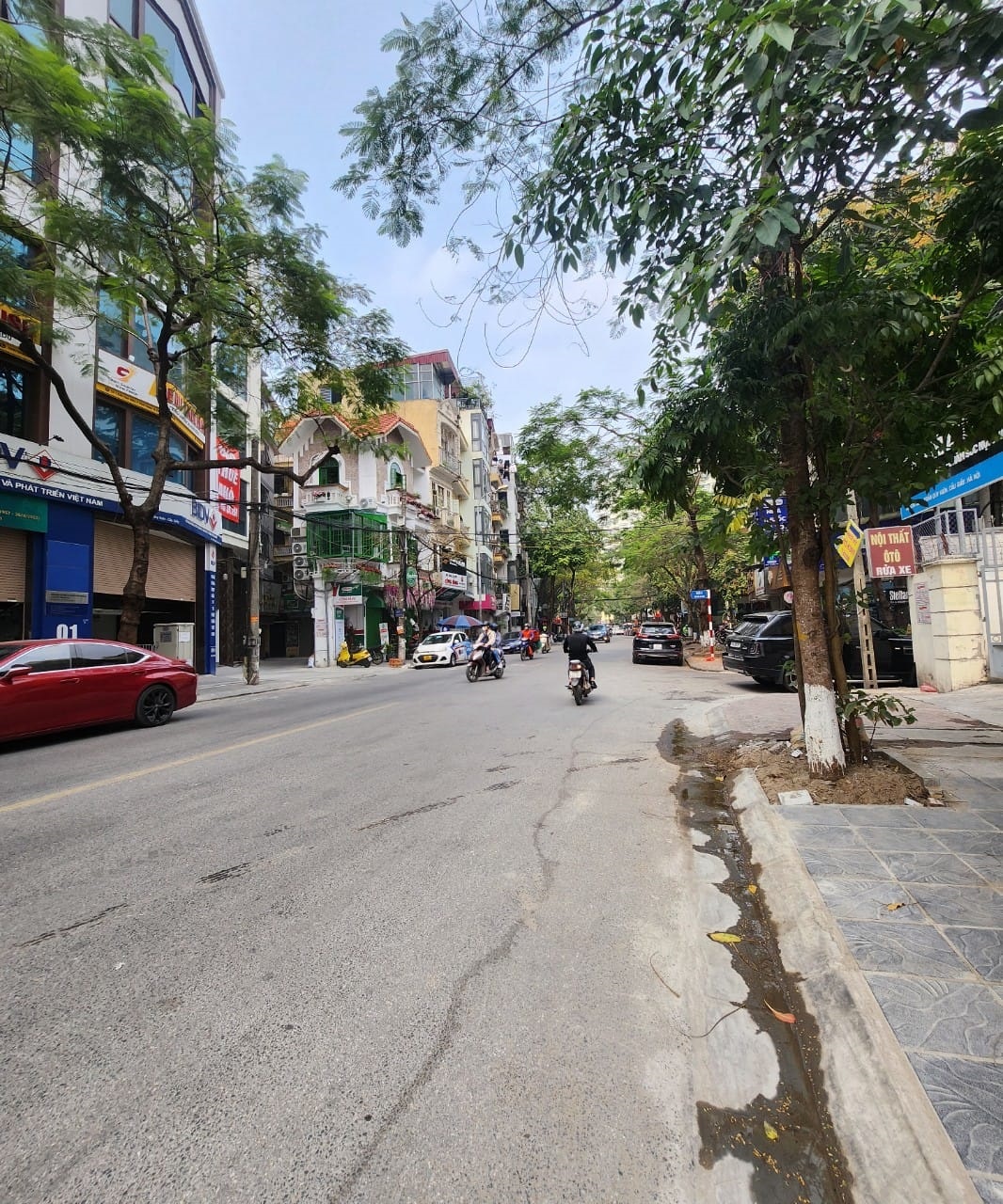 MẢNH ĐẤT VÀNG 80M2, MT 8.2 PHỐ TRẦN QUÝ KIÊN, Ô TÔ 20M MẶT PHỐ 10.4 TỶ