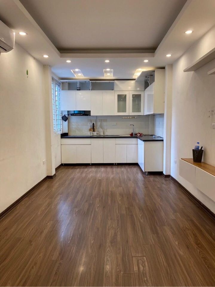 CHÍNH CHỦ RAO BÁN NHÀ ĐẸP 5 TẦNG 30M2 - Ô TÔ 30M - KHU VỰC SẦM UẤT - THIẾT KẾ LONG LANH