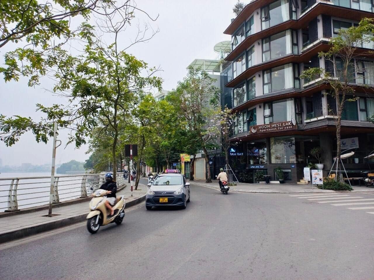 HOT Võng Thị - Hồ Tây: Biệt thự sân vườn 138m2 chỉ 13,5 tỷ, oto nằm gọn trong sân