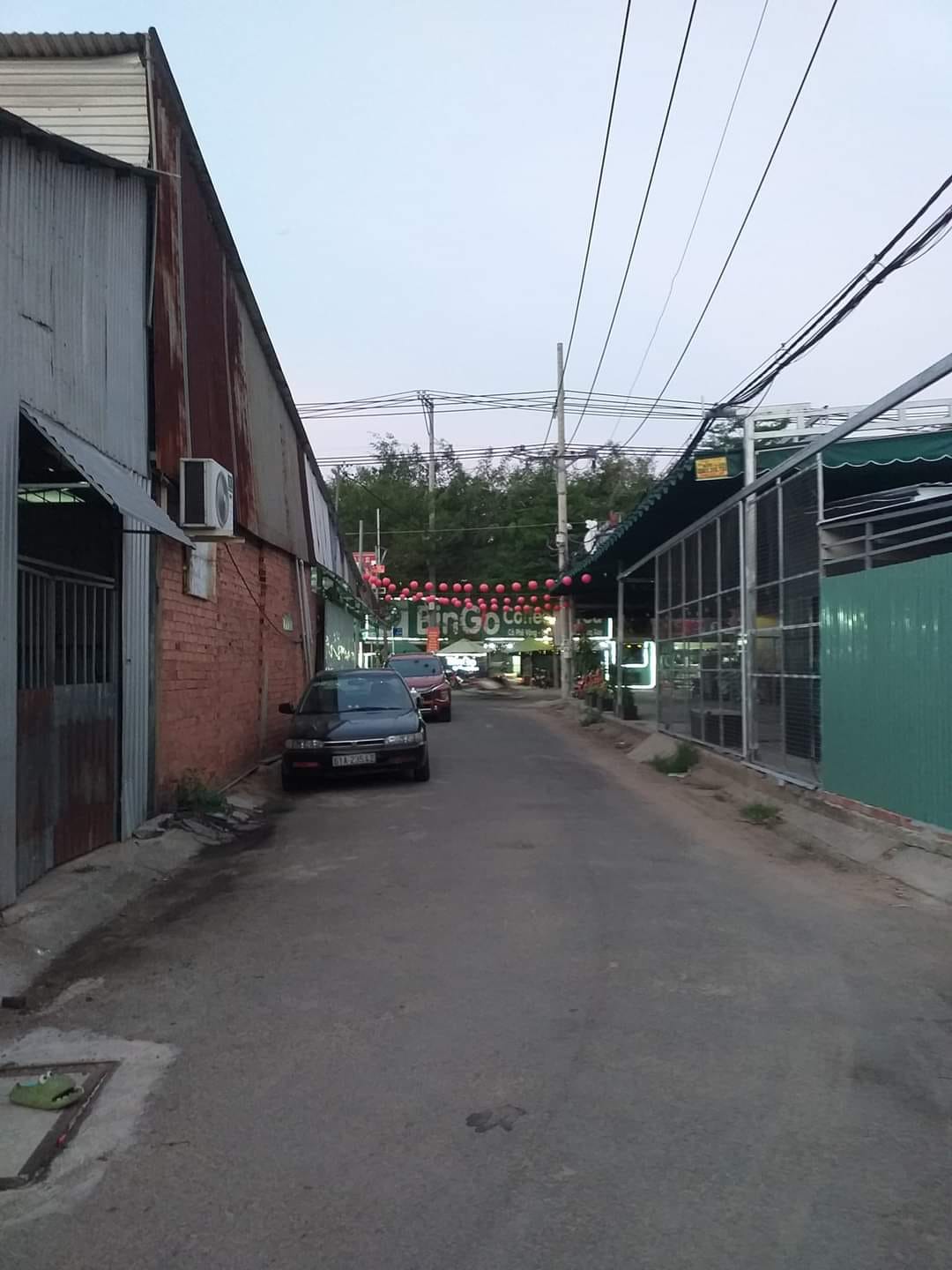 ĐƯỜNG NHỰA XE HƠI , GẦN MẶT TIỀN NGUYỄN VĂN TẠO. PHÙ HỢP ĐẦU TƯ - XD MỚI.(5*20 ) chỉ :3 tỷ 4