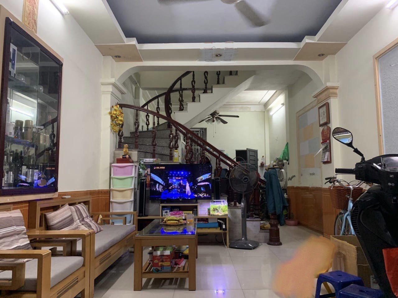 BÁN NHÀ Ở MỖ LAO, HÀ ĐÔNG, MẶT OTO TRÁNH, KINH DOANH, 65M, GIÁ 6 TỶ 6.