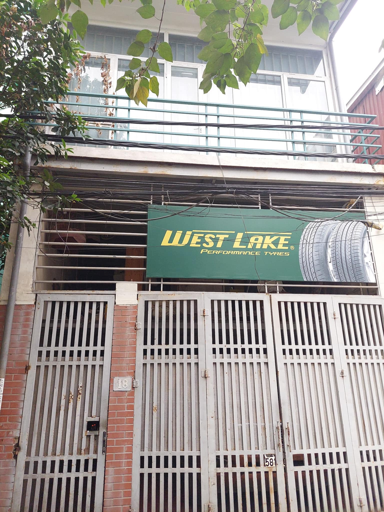 Phân lô Phố Lạc Long Quân, Cầu Giấy, 85m2, 2 tầng, MT 5.8m, ô tô tránh, kinh doanh, giá 16 tỷ