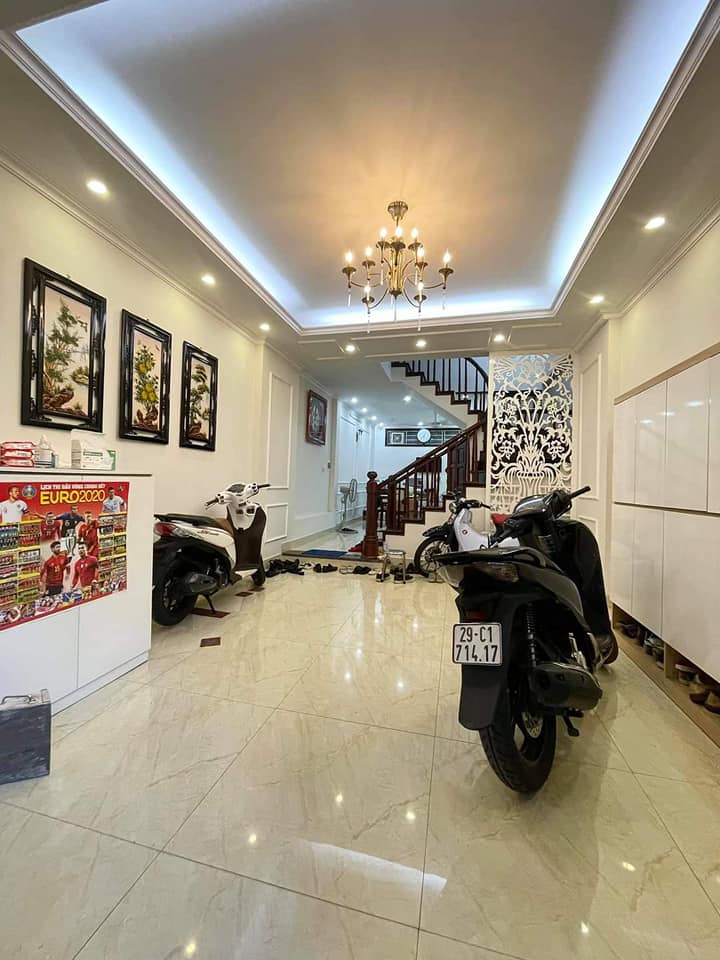 PHỐ DỊCH VỌNG, CẦU GIẤY. DT 45M X 3 TẦNG X GIÁ 4.9 TỶ