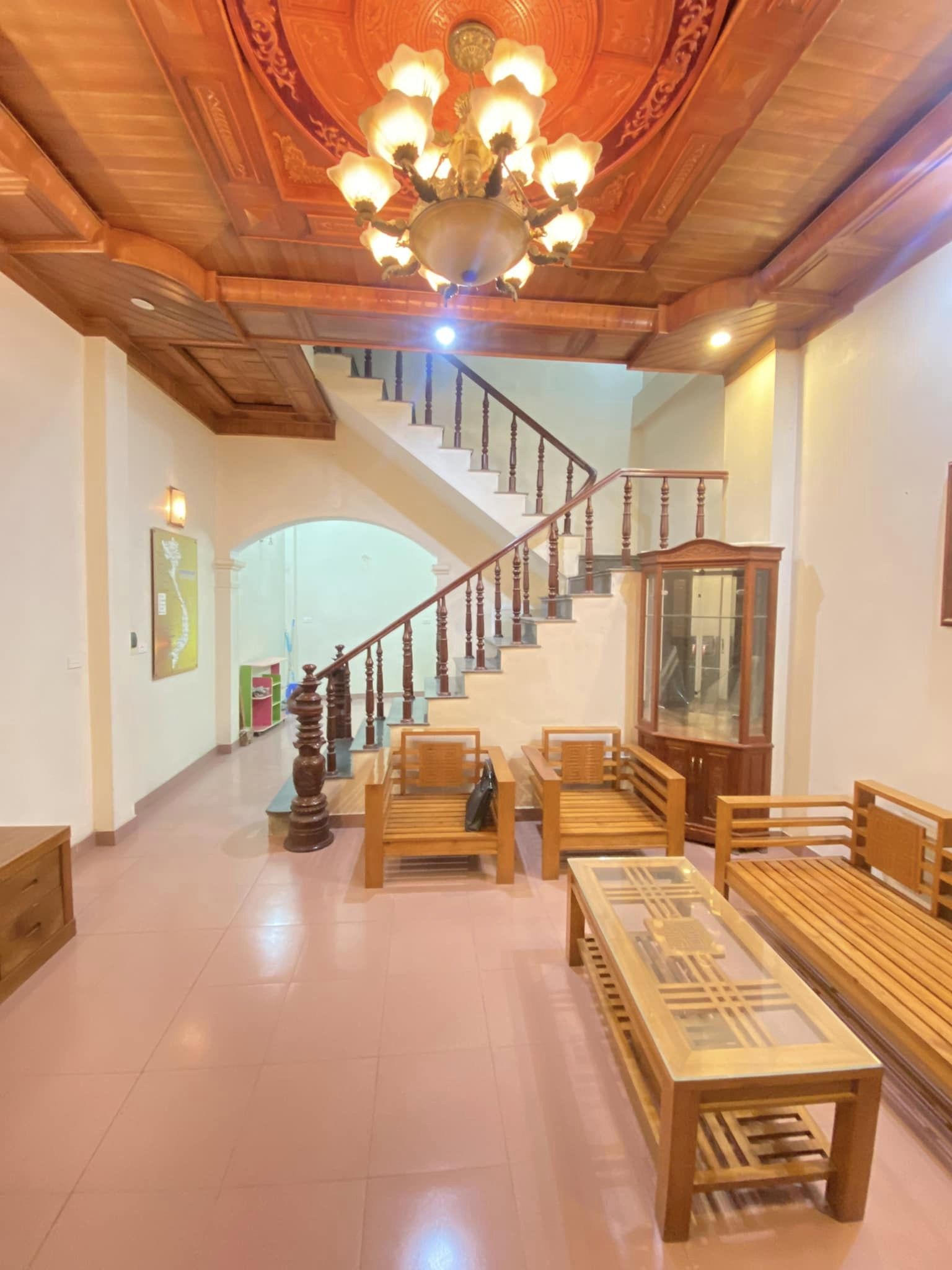 Bán nhà ngõ 604 Ngọc Thuỵ 30m x 4T, gần oto 30m x 4T giá 2 tỷ 75 TL mạnh