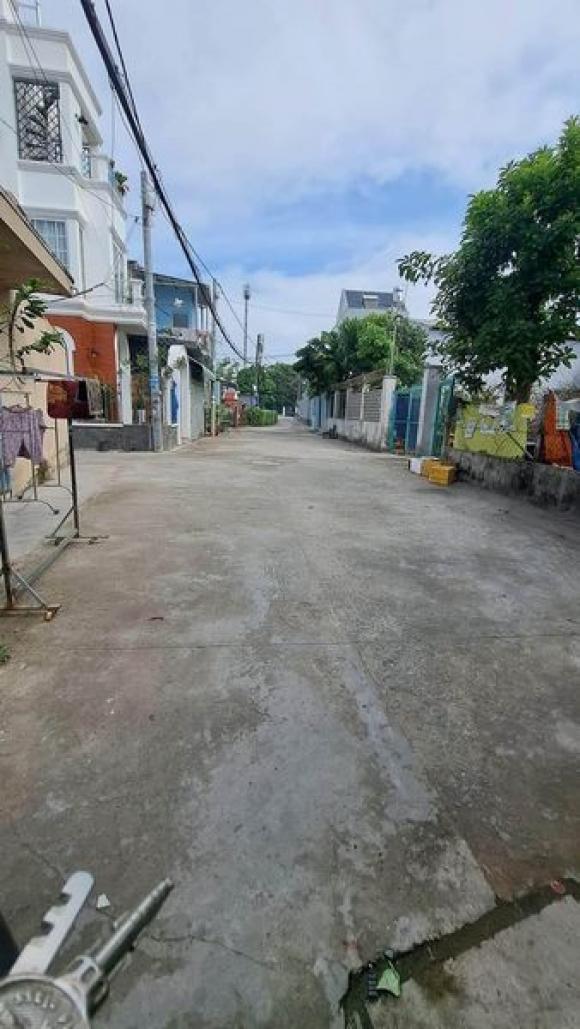 Bán nhà C4 kiên cố CẦN BÁN 7×18 SHR