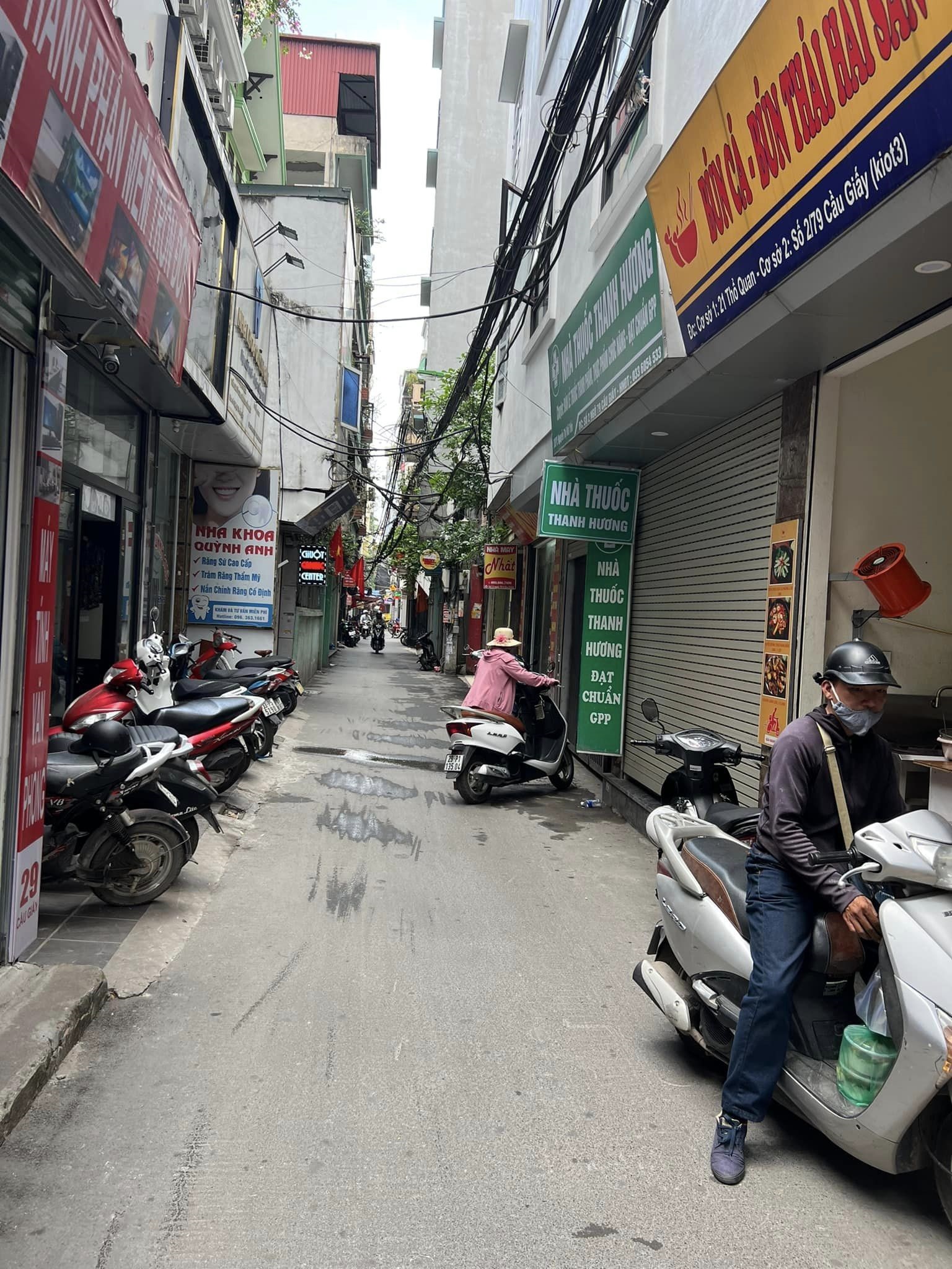 BÁN NHÀ RIÊNG NGÕ 79 CẦU GIẤY 45M2 X 5T, MT 4.2M 30 Ô TÔ TRÁNH Ở ĐỈNH 4.8 TỶ