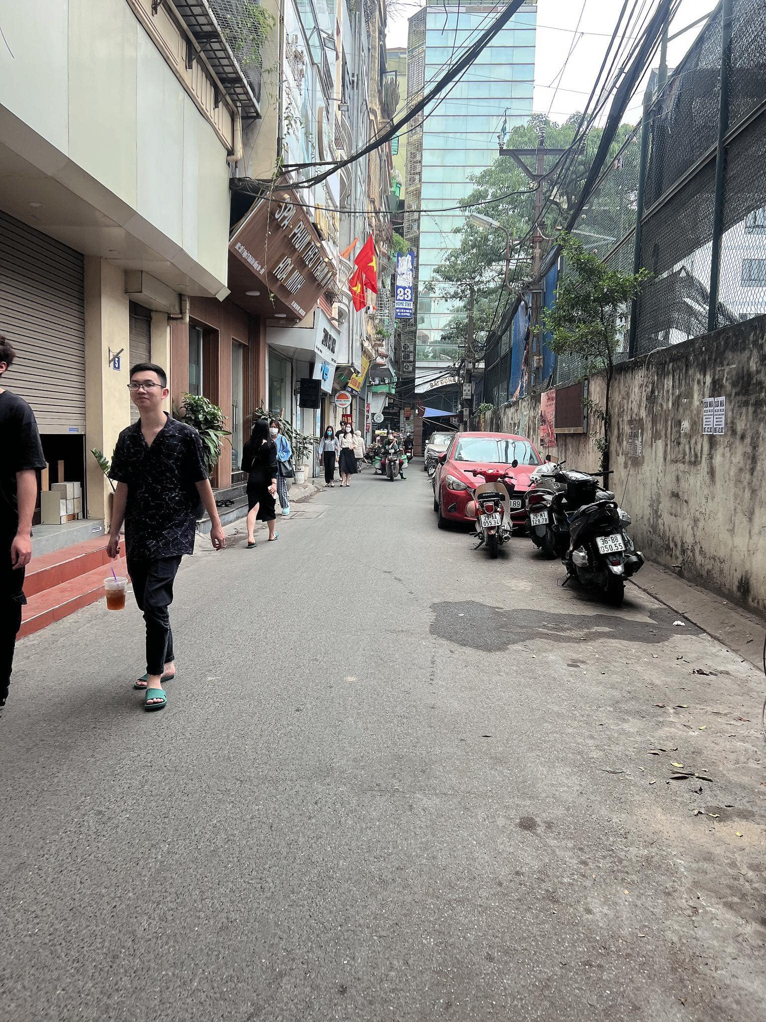 BÁN NHÀ PHỐ THÁI HÀ, ĐỐNG ĐA.OTO ĐỖ CỬA. DT 25m x 5 Tầng x Giá 3.79 tỷ