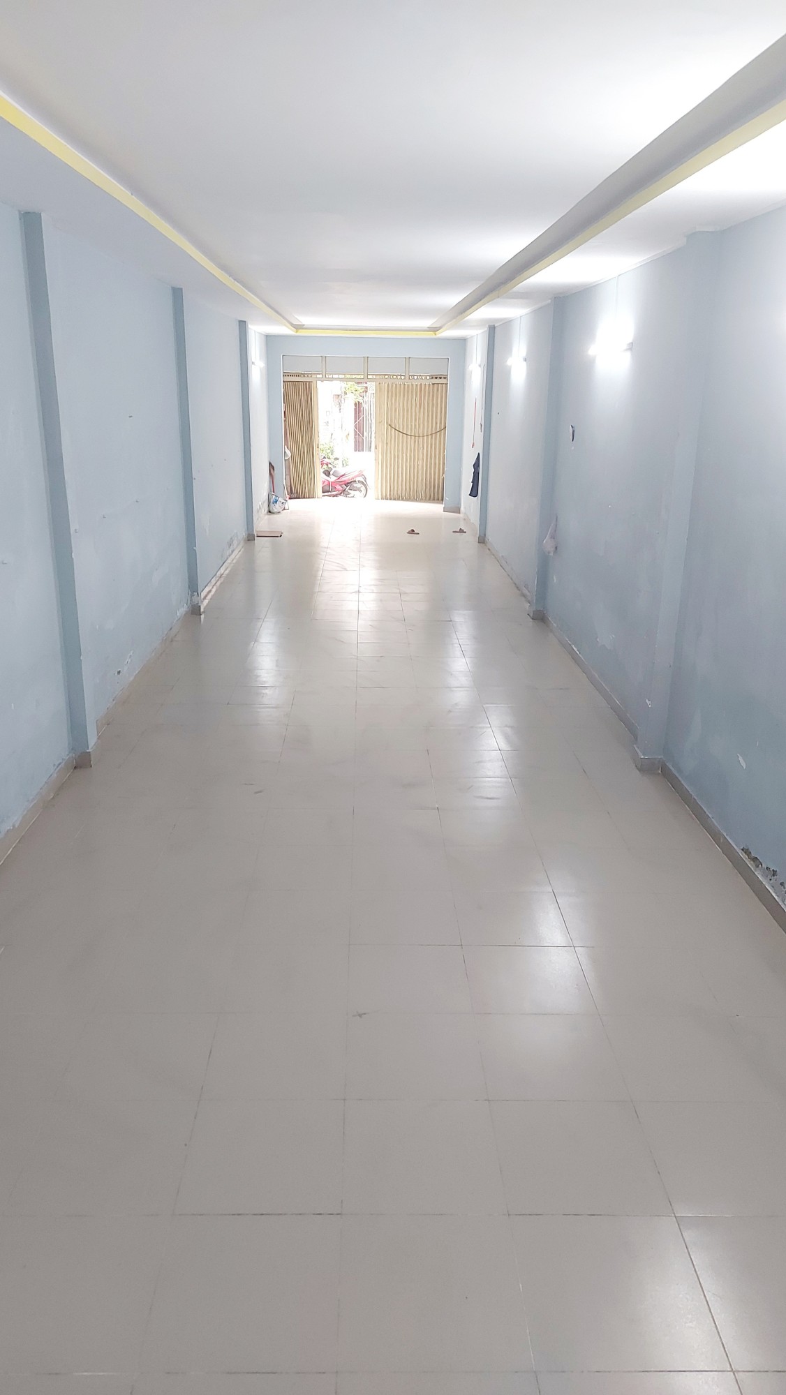 BÁN NHÀ HÒA BÌNH,TÂN PHÚ 100M2- HẺM XE HƠI NGAY ĐẦM SEN GIÁP QUẬN 11