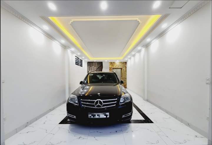 Bán nhà Ngõ 105 Láng Hạ, Đống Đa, Ô Tô Tránh, Thang Máy, MT 5.5m, 65m2 x 5T, Chỉ 12.5 Tỷ