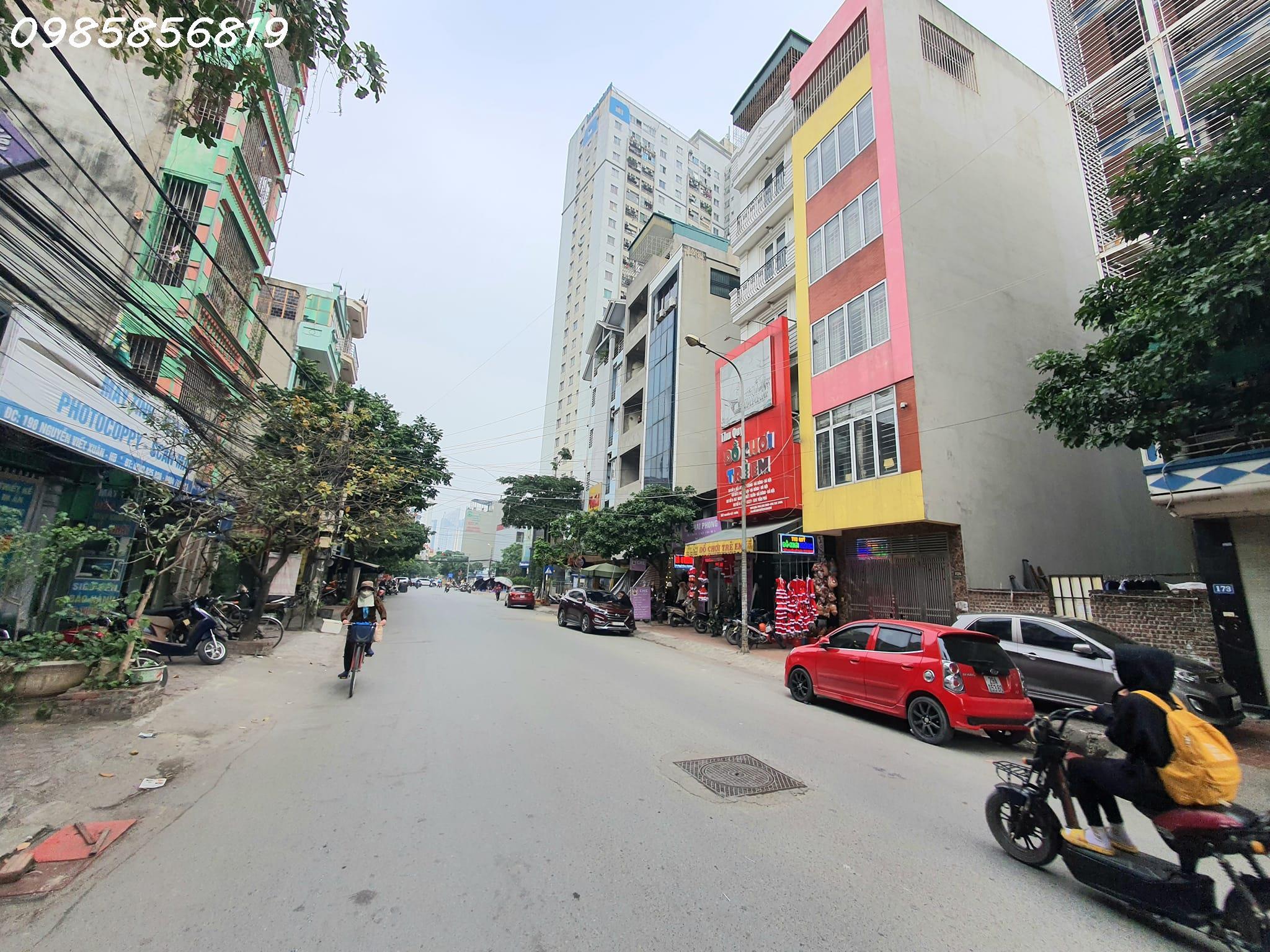 Mặt phố Nguyễn Viết Xuân, Hà Đông, 40m2 4T MT 5.2m, Phố lớn, Vỉa hè, Siêu KD