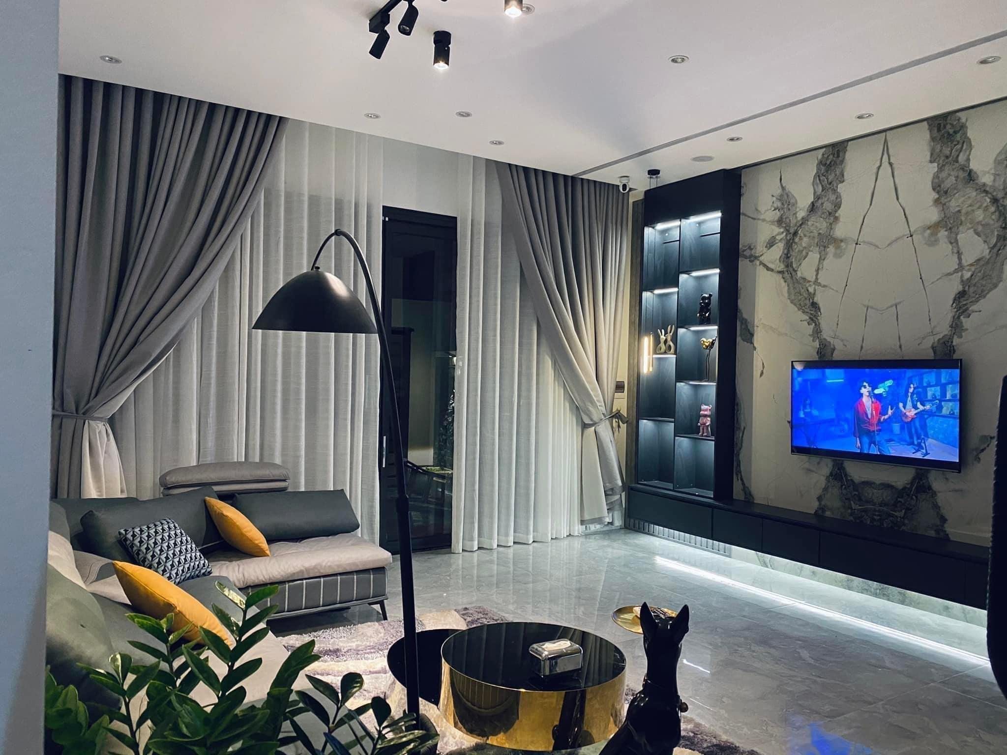 Phố Dịch Vọng Hậu, Cầu Giấy. DT 35m x 5 tầng x Giá 4.25 tỷ