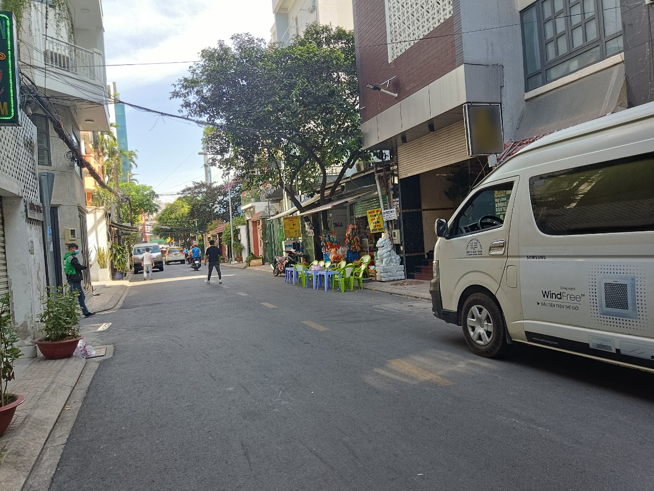 Đại Hạ Giá Giảm 1,9 Tỷ, Nhà Phường 5 GV - Hẻm 8m, 76m2(4x19), 4 P.Ngủ, Nhà Mới, Nội Thất Đẹp