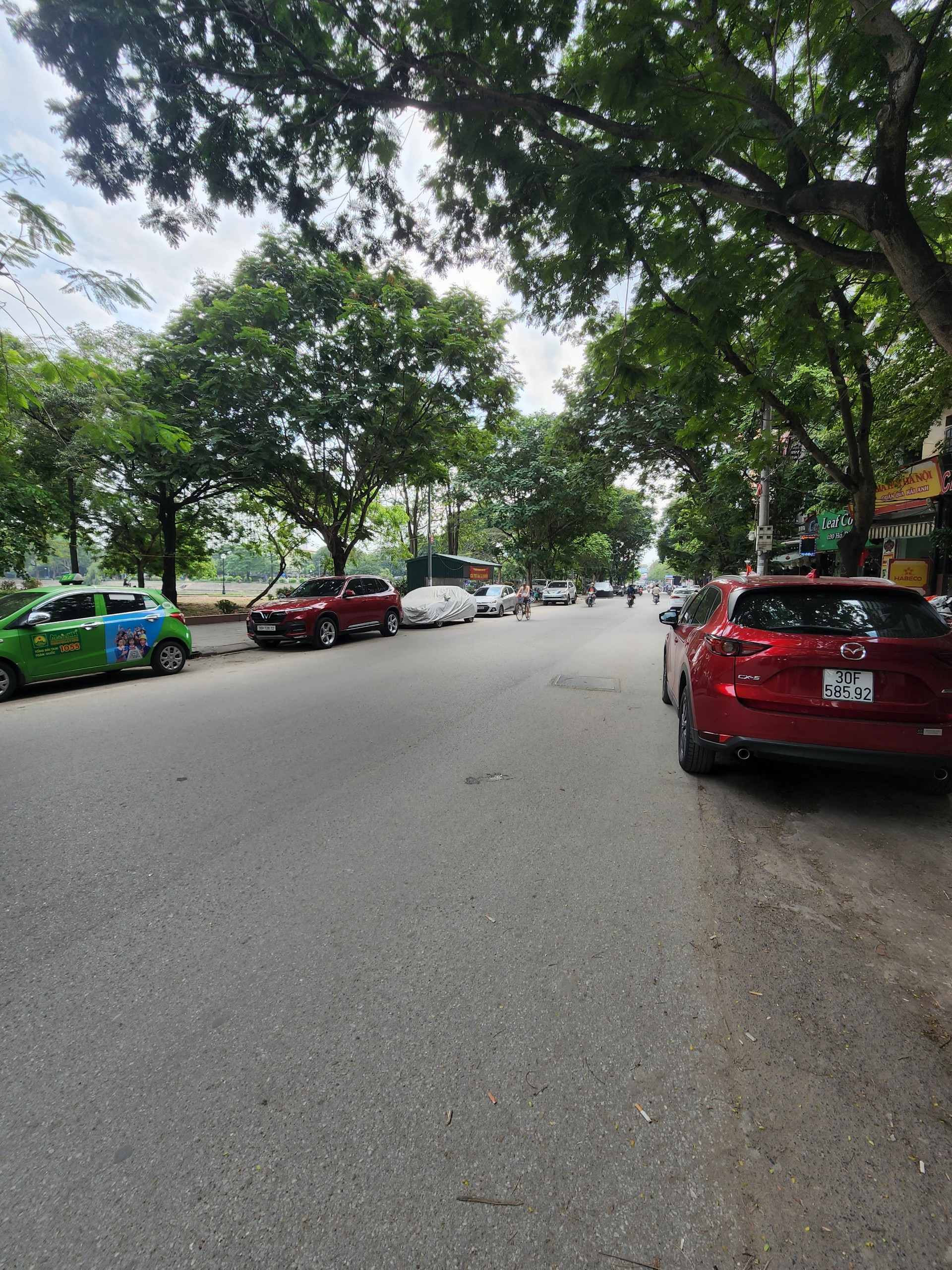 Bán nhà mặt hồ Đền Lừ:51m x4T, view hồ, kinh doanh --19,5 tỷ