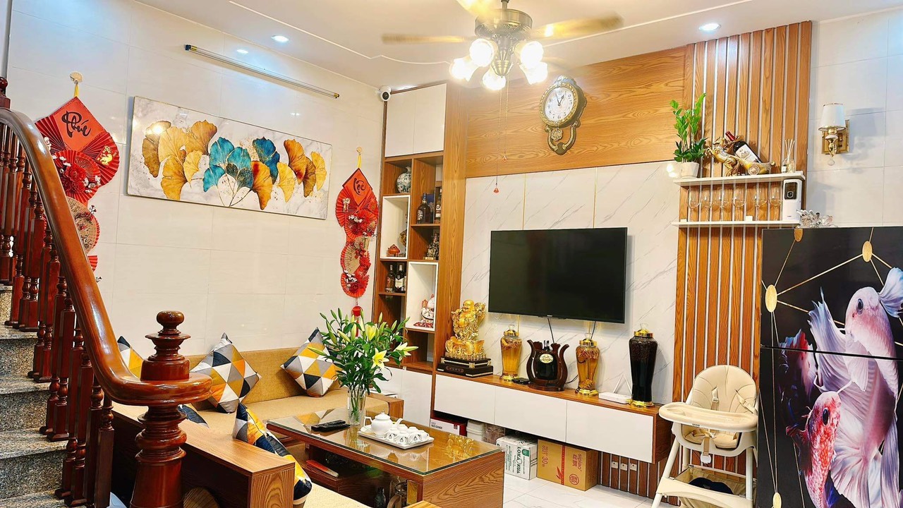 Bán nhà ĐẸP Phố Trương Định, Hai Bà Trưng, Ô TÔ, 30m, 5T, nhỉnh 3 tỷ