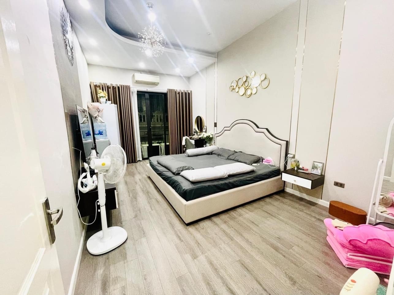 Bán nhà riêng Đường Trại Cá, Hai Bà Trưng, Ô TÔ, LÔ Góc 35m, 5T, MT 4,3m