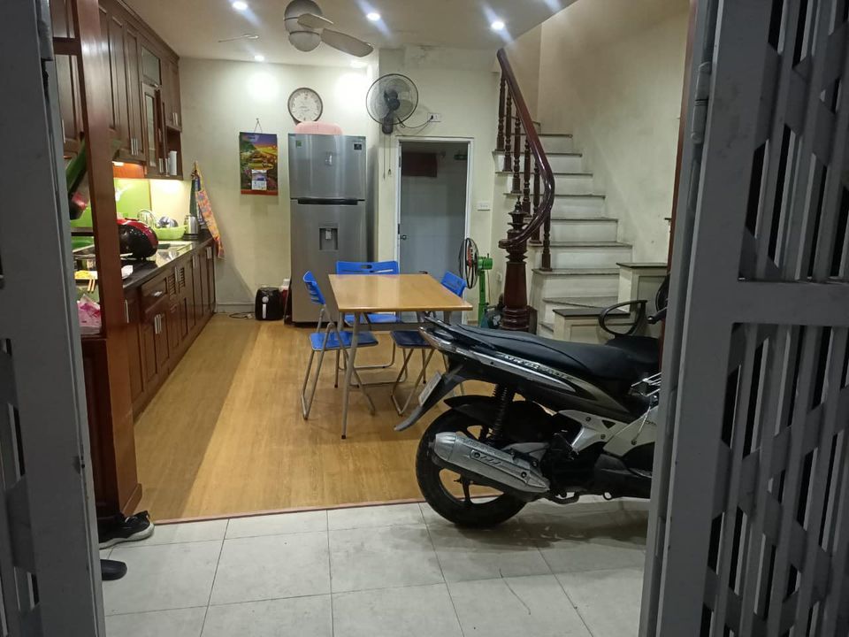 Bán nhà phố Hồng Mai, Hai Bà Trưng, nhà đẹp ở ngay 4 tầng 32 m2 giá 3.2 tỷ