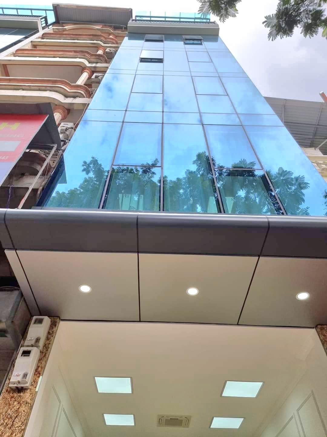 Siêu phẩm phố Trần Thái Tông, Cầu Giấy 125m, 7 tầng, mt 7m, giá: 55.5 tỷ