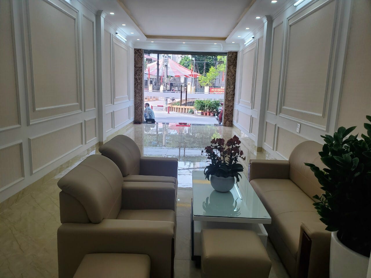 Siêu Phẩm Phố Di Ái ,4 PN, MT5m x 4 tầng,Oto,Kinh doanh, giá 2,9 tỷ