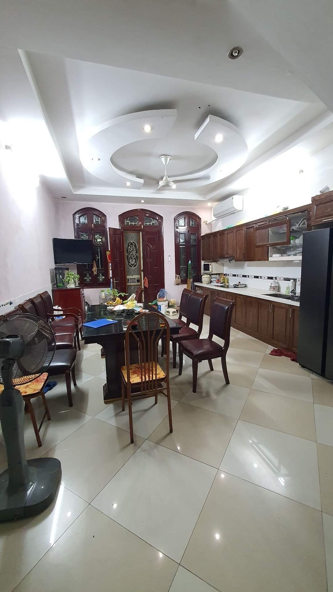 BÁN SIÊU PHẨM PHÙNG CHÍ KIÊN 75M2 X 5T, 2 MẶT NGÕ Ô TÔ 9.5 TỶ