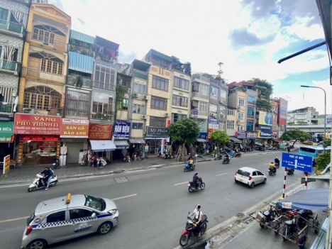 Chính Chủ Bán Nhà 4 Tầng Mặt Phố Ngay Ngã 4 Kim Ngưu - Kinh Doanh Siêu Đỉnh - DT 32M - Gía : 10.3 Tỷ