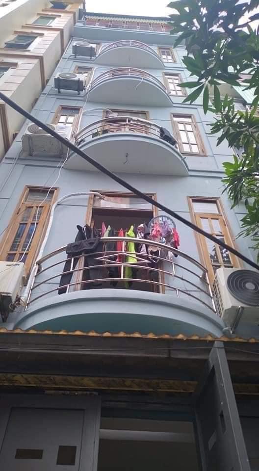 Nhà cần bán phố Dịch Vọng, 15m ra phố, tương lai mặt phố, cho thuê 30tr/th, 54m2 6 tầng chỉ hơn 7 tỷ