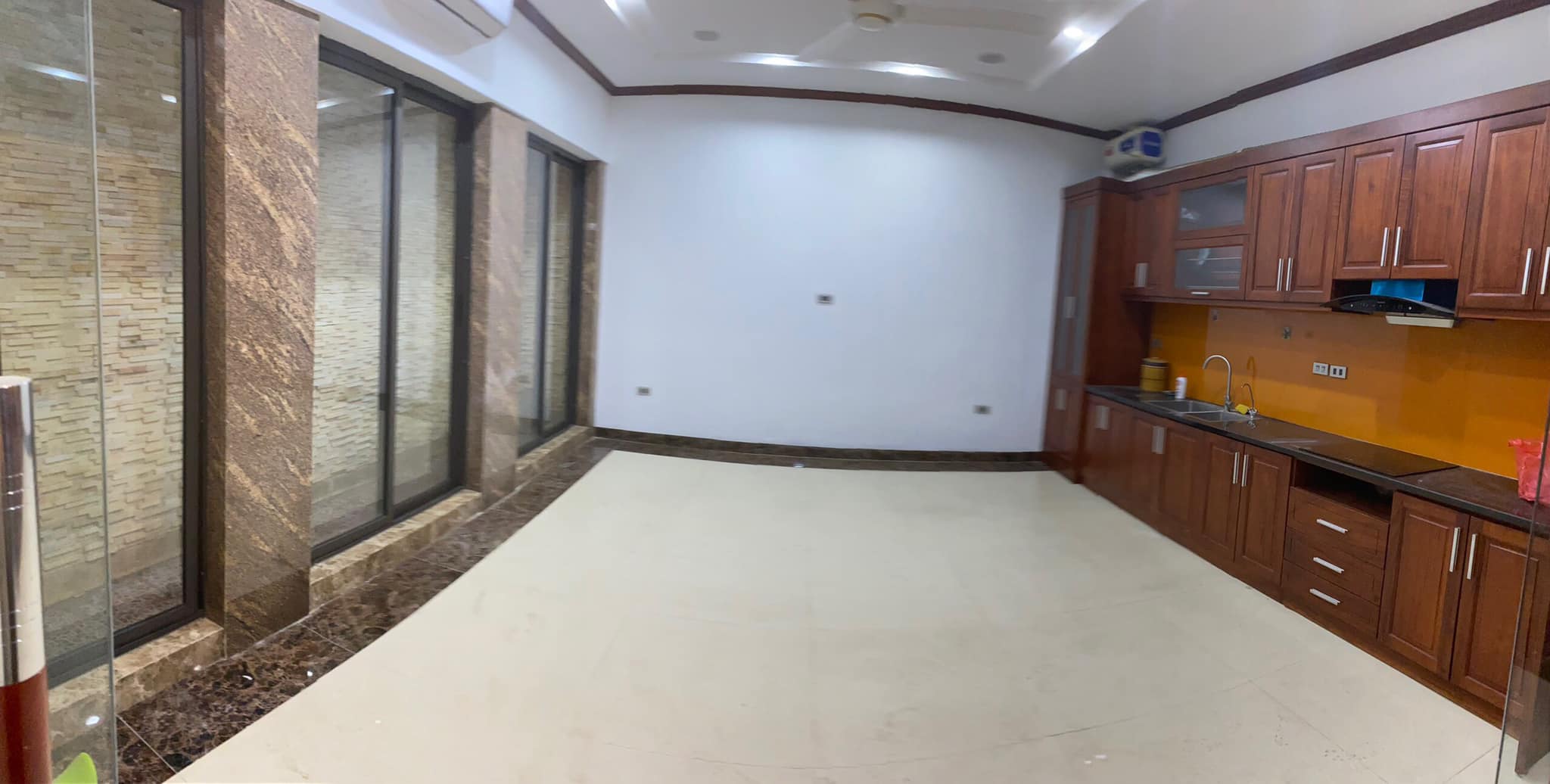 BÁN NHÀ PHƯỜNG CỐNG VỊ NGÕ THÔNG ,GẦN TRƯỜNG ,HỒ,CÔNG VIÊN 65M 5T 7.8TỶ