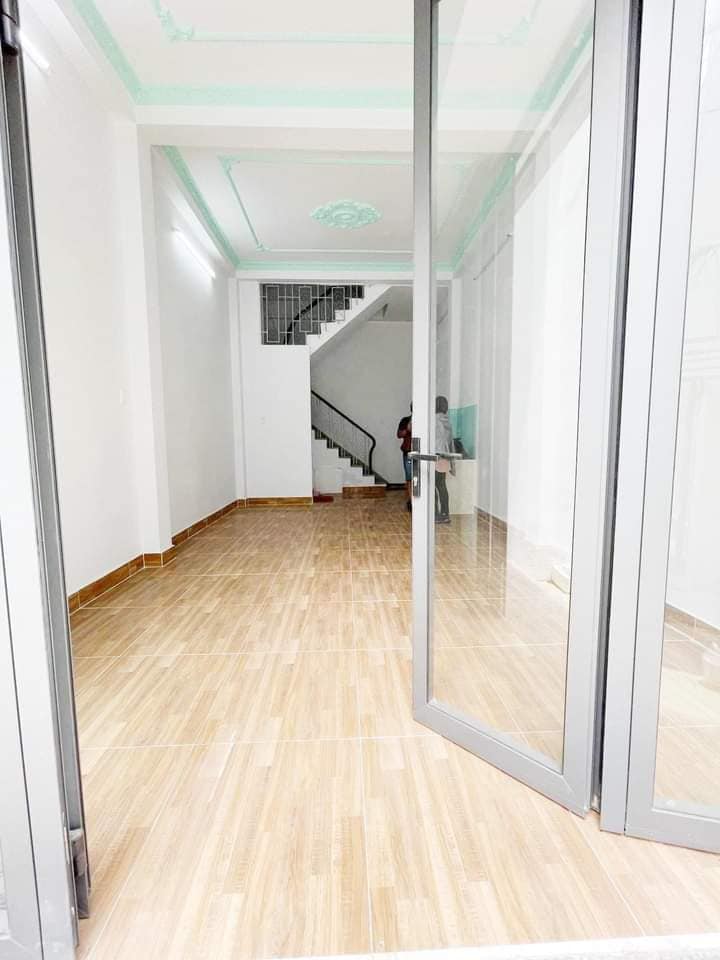 BÁN NHÀ MỚI XÂY QUẬN 7 CHỈ VỚI 2.7 TỶ 28M2