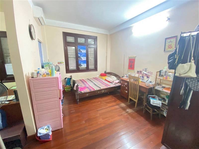 BÁN NHÀ VÕNG THỊ . DIỆN TÍCH 97M2 - 4 Tầng - 6M2 MẶT TIỀN - 16 Tỷ