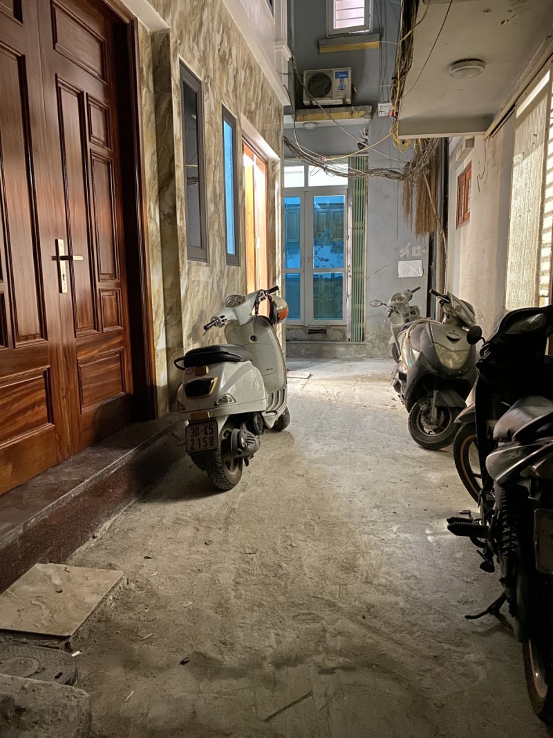 BÁN NHÀ PHỐ HÀO NAM, DT35M, 5 TẦNG, MT 3.7M, AN SINH ĐỈNH CAO. 4.6 tỷ