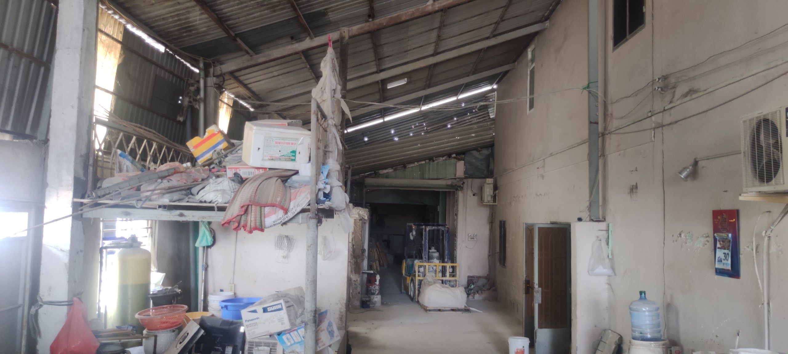 Cho thuê kho và nhà diện tích sử dụng 700m2 mặt tiền đường Phú Định, Phường 16, Quận 8, TP.HCM