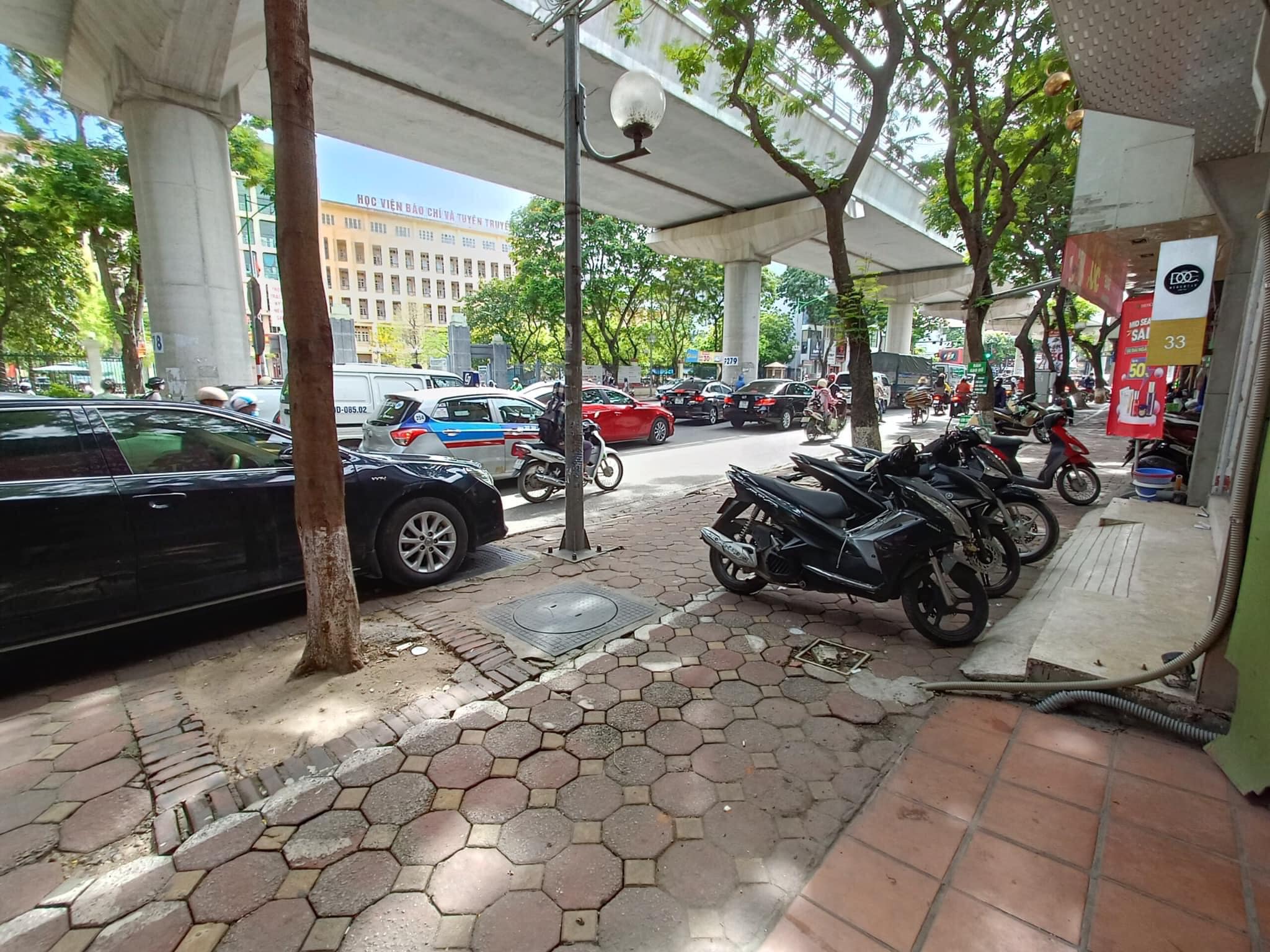 Bán nhà mặt đường Xuân Thủy, 59m2, MT 5.1m, vỉa hè đá bóng, phù hợp xây Tòa Building